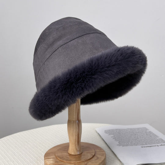 Damen Kuschelige und elegante Fellmütze EB
