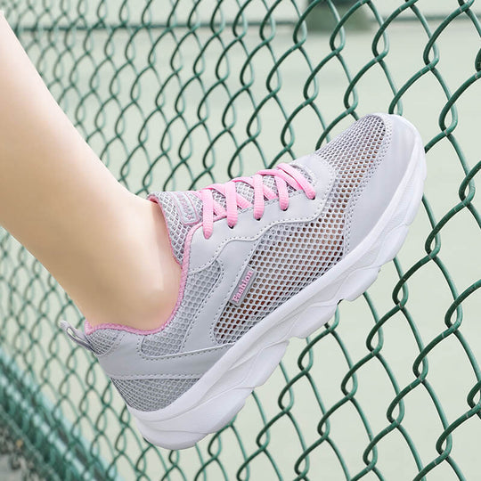 Damen Sportliche Sneakers mit atmungsaktivem Mesh-Obermaterial und flexiblem Fußbett EB