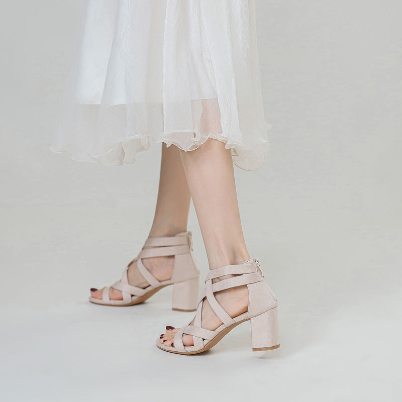 Damen Sandalen mit stylischem Kreuzriemen und komfortablem Blockabsatz EB