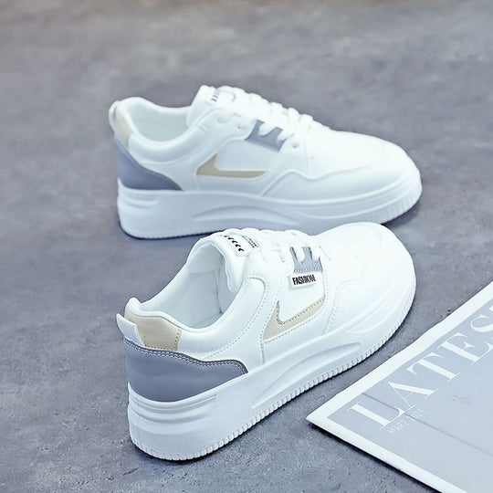 Damen Sneakers mit modischer Polsterung und sportlicher Sohle EB