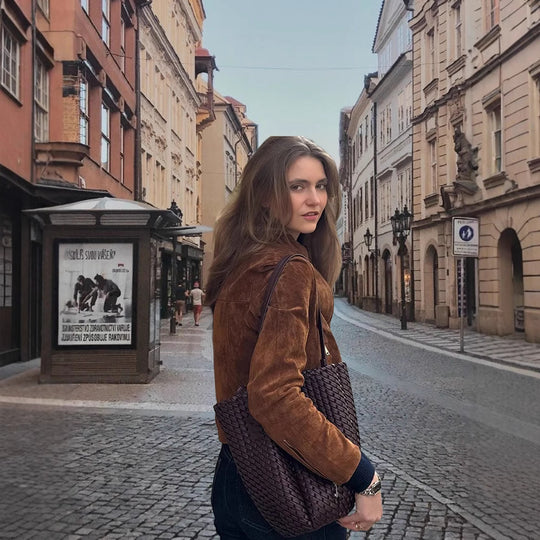 Damen modische kurz geschnittene jacke mit geschmeidiger Textur EB