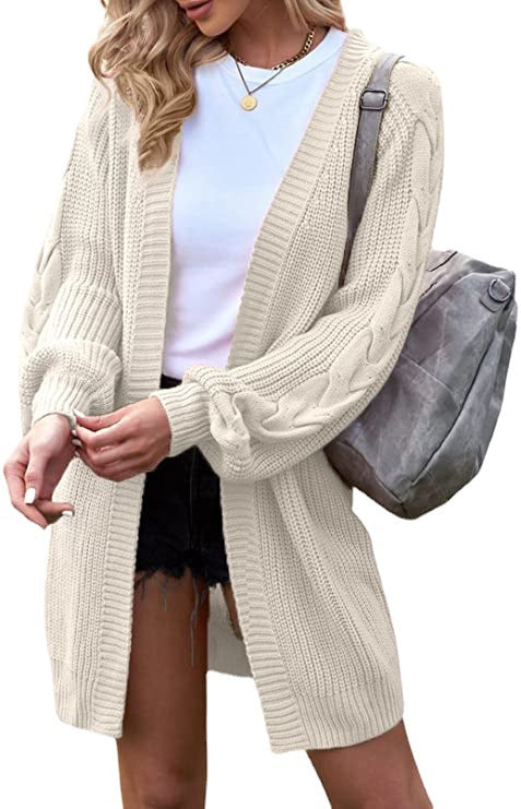 Damen Strickjacke mit elegantem Zopfmuster und weitem Schnitt EB