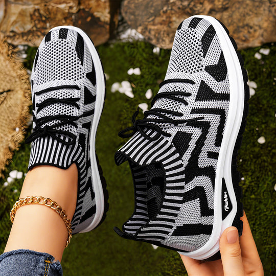 Damen nan gestrickter Sockensneaker mit Jacquard-Muster, elastischem Schaft, integrierter Schnürung und stoßdämpfender Profilsohle EB