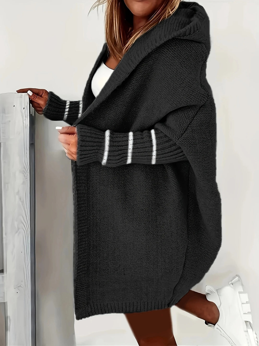Damen Kuschelige Strickjacke mit Kapuzen und weit geschnittenem Design EB