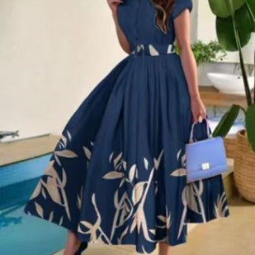 Damen Maxikleid mit floralem Print und femininer Silhouette EB