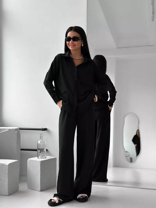Damen entspannendes Oberteil und weite Hose EB