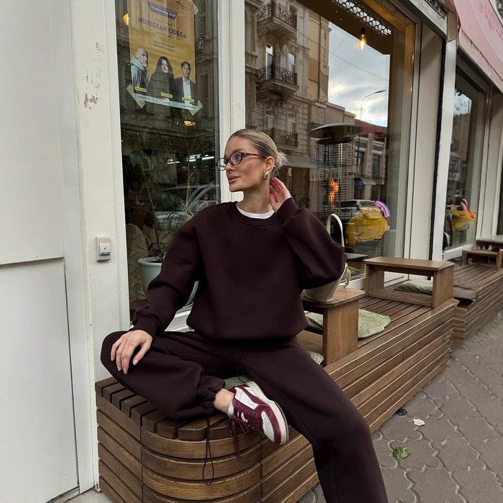 Damen Oversize-Sweatshirt und High-Waist Lounge-Jogginghose Set aus brushed Baumwollmix Eichborn Berlin