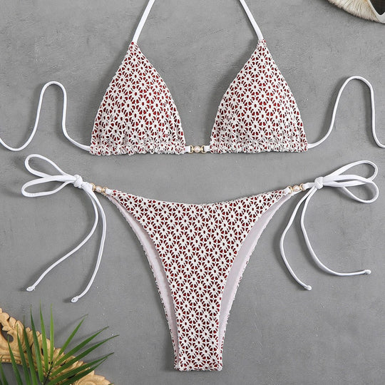 Damen Triangel-Bikini mit filigranem Blumendesign und charmanten Schleifen EB