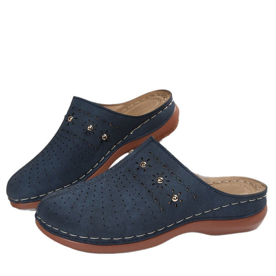 Damen modische Clogs mit luftiger Perforation und eleganter Verzierung EB