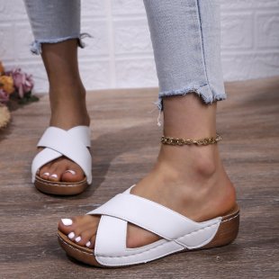 Damen Komfortable Clogs mit trendigem Überkreuz-Riemen EB