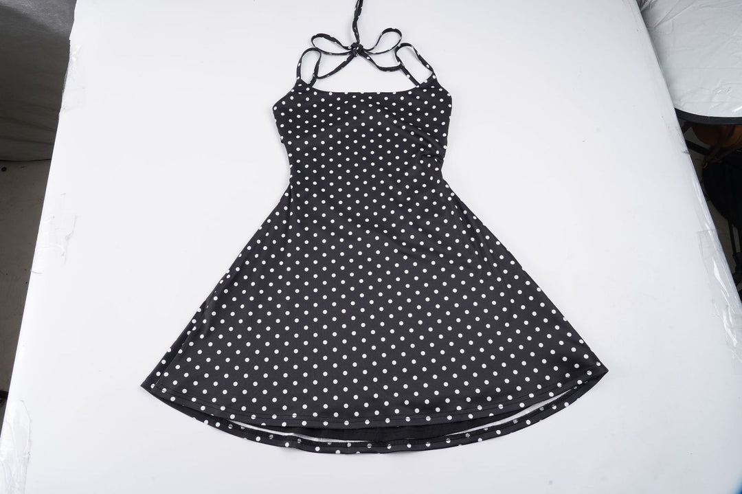 Damen sommerliches Trägerkleid mit Polka-Dots und fließendem Schnitt EB