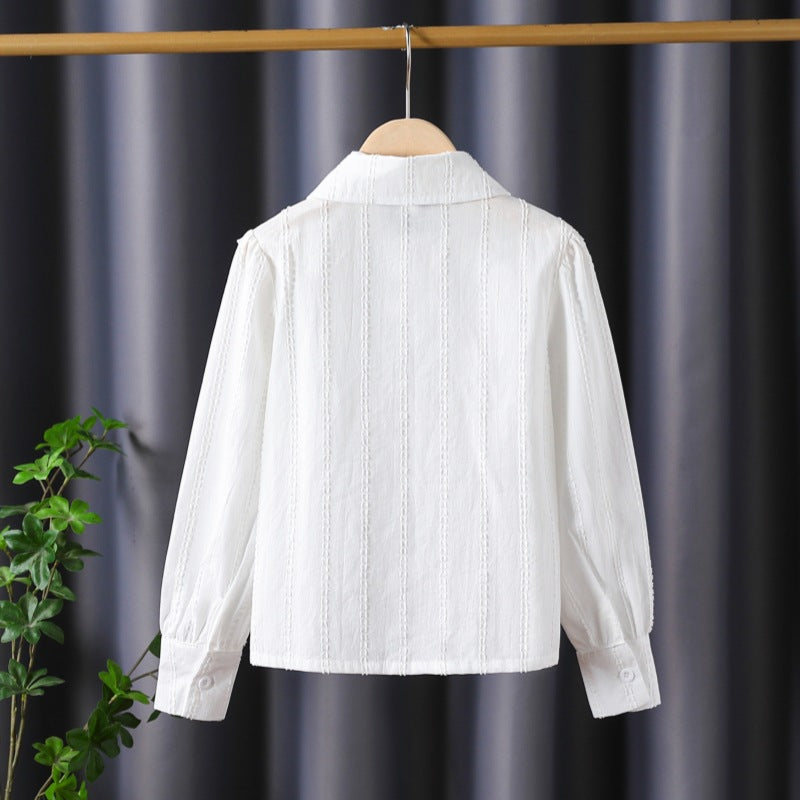 Damen Bluse mit Rüschendetails und feinen Stickereien EB