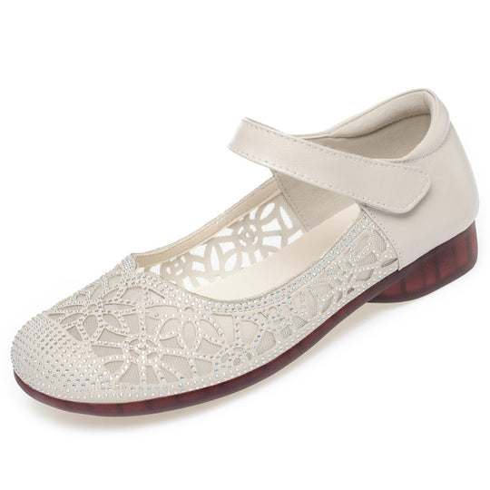 Damen Elegante Ballerinas mit filigranem Blumenmuster und verstellbarem Riemen EB