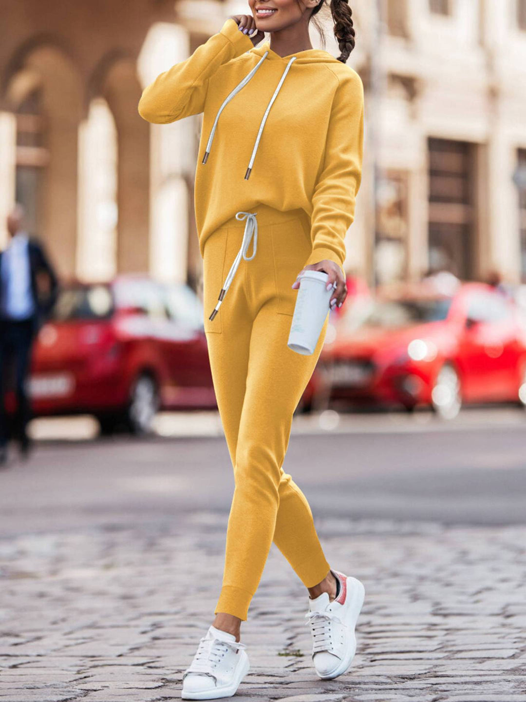 Damen Lässiges Kapuzenpulli- und schmalgeschnittenes Jogginghose-Set EB