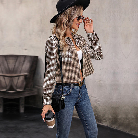 Damen lässige Karo-Jacke mit cropped Schnitt und praktischen Brusttaschen EB
