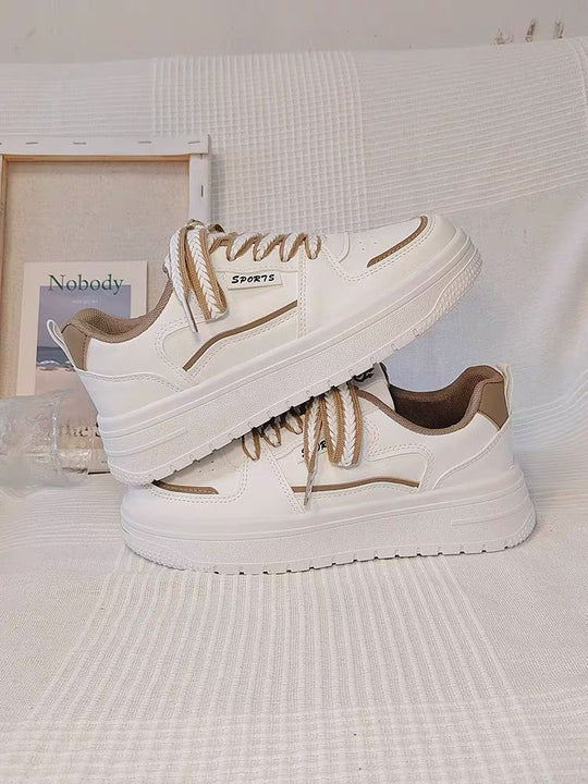 Damen Sportliche Sneakers mit modischer Plateau-Sohle und dämpfendem Komfort EB