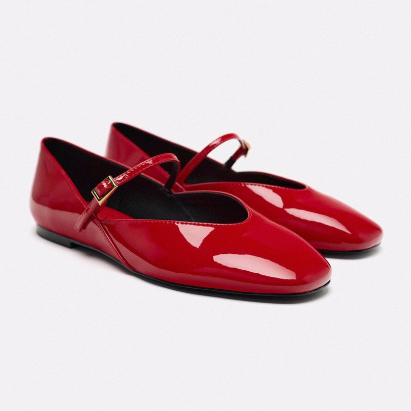 Damen Elegante Slip-On Ballerinas mit verstellbarem Riemen und hochwertiger Oberflächenstruktur EB