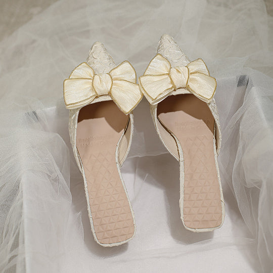 Damen elegante Mules mit besonderem Schmuckdetail EB