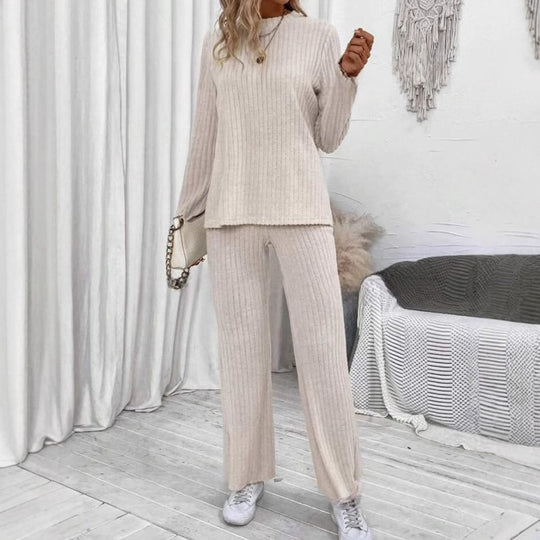 Damen Strickanzug mit attraktiven Rippen-Design und lässiger Passform EB