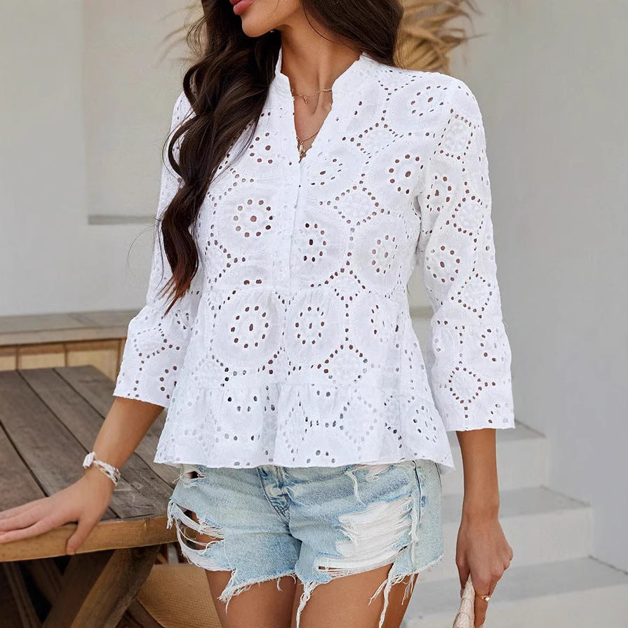 Damen Oberteil mit eleganter Broderie Anglaise und ausgestellten Ärmeln EB
