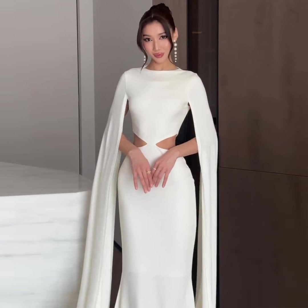 Damen Elegantes Abendkleid mit innovativem Cut-Out und dramatischem Cape EB
