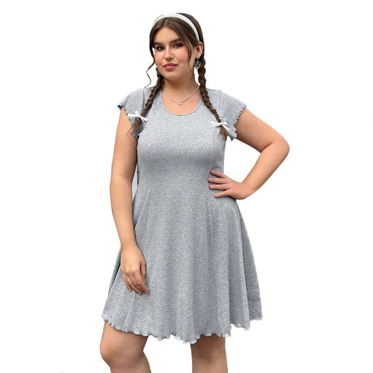 Damen lässiges Jersey-Kleid mit verspielt geschwungenem Saum und dekorativen Bändern EB