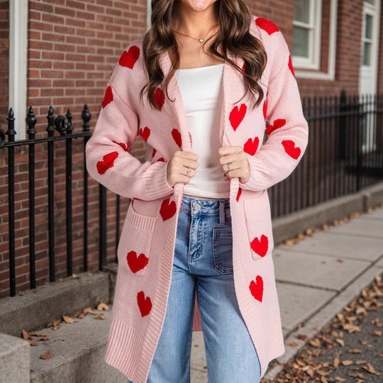 Damen Strickjacke mit Herzmuster und praktischen Taschen EB