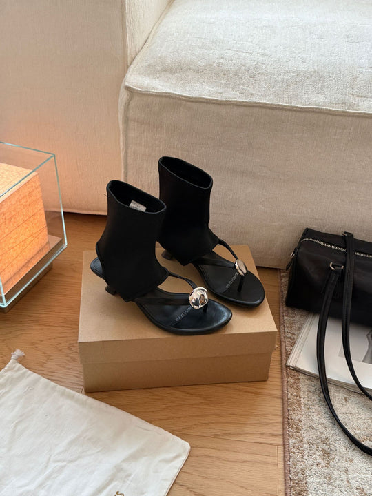 Damen Modische Knöchel-Sandalen mit elastischem Obermaterial und dekorativer Metallschnalle EB