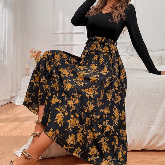 Damen figurbetontes V-Neck-Longsleeve Oberteil mit voluminösem Midi-Rock im floralem Wickelstil Eichborn Berlin