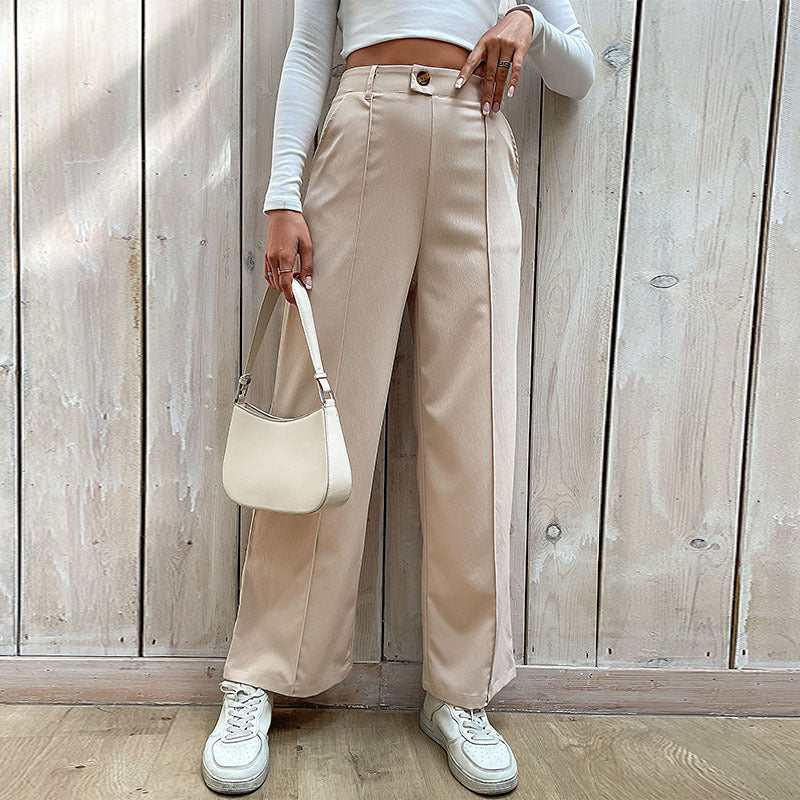 Damen Chino-Hose mit wedelförmigem Schnitt und dekorativem Knopf EB