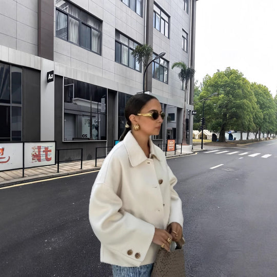 Damen modische Kurzjacke mit eleganten Knopfdetails EB