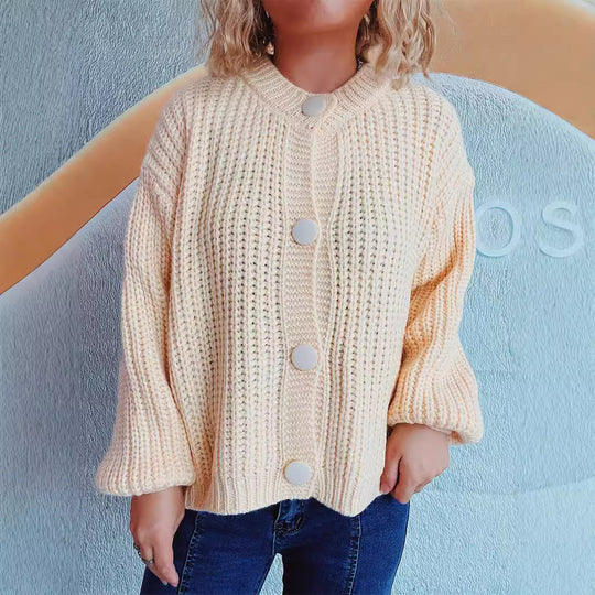 Damen Grobstrickjacke mit ballonförmigen Ärmeln und dekorativen Knöpfen EB