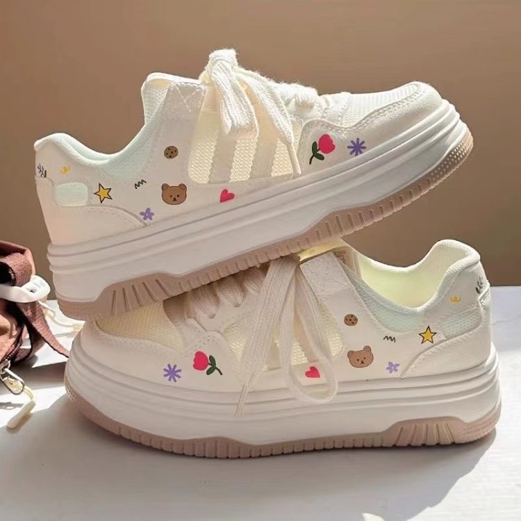 Damen Sneaker mit verspieltem Design und rutschfester Sohle EB