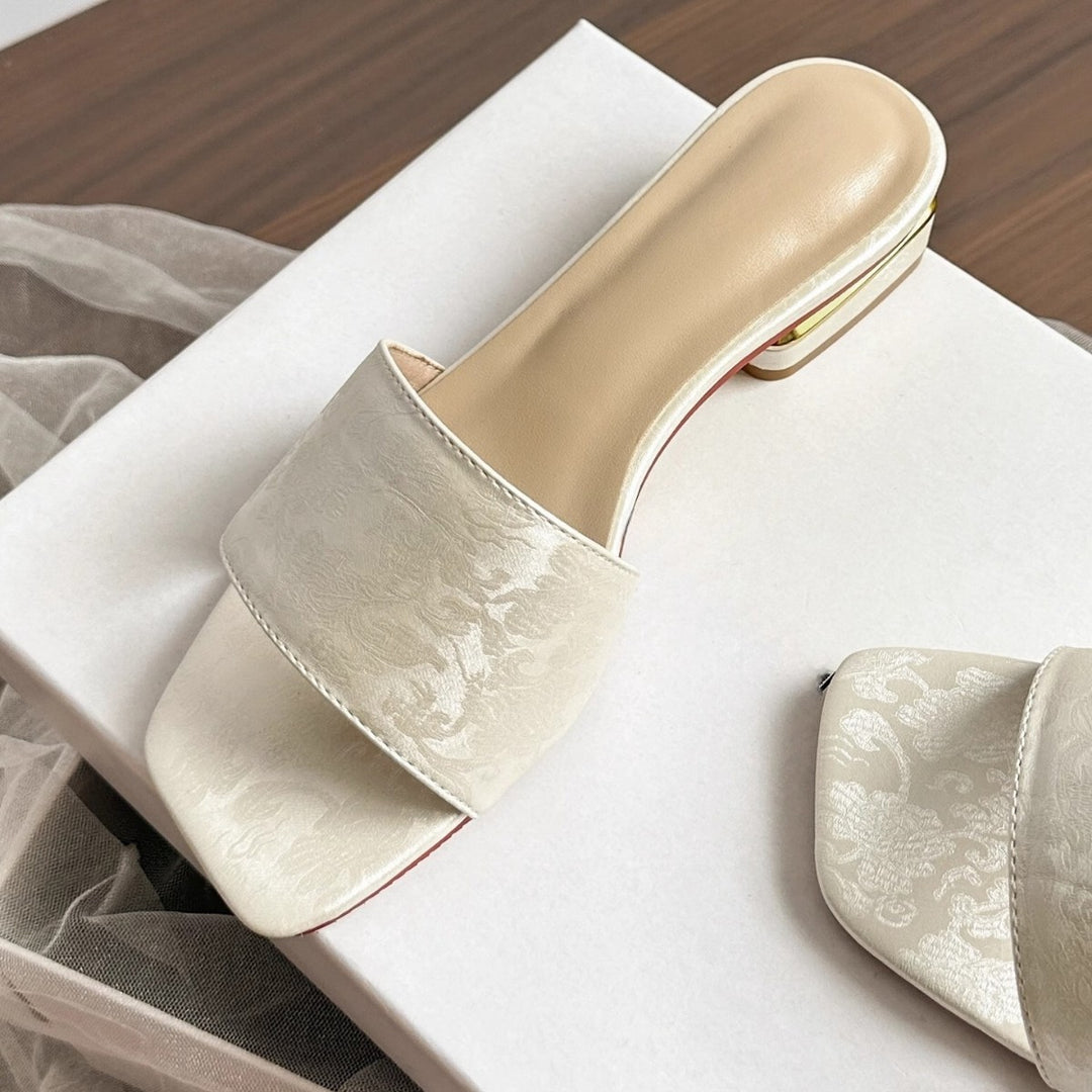 Damen Bestickte Brokat‑Mules mit quadratischer Zehenpartie und niedrigem geformtem Blockabsatz EB