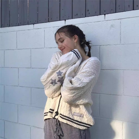 Damen nan oversized Zopfstrick Cardigan mit V-Ausschnitt und kontrastierenden Strickkanten EB