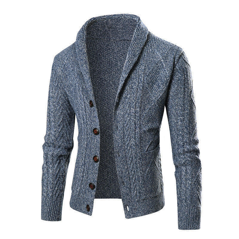 Herren Strickjacke mit modernem Zopfmuster und praktischen Taschen EB