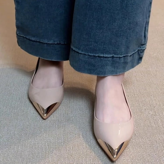 Damen spitze Ballerinas mit glänzendem Obermaterial und feinem Akzent EB