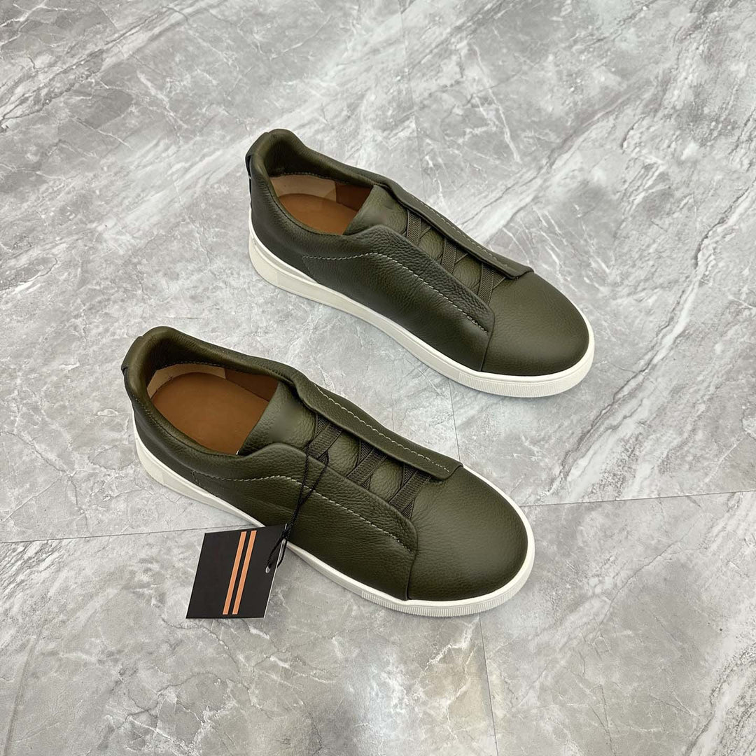 Damen Slip-On Sneakers mit eleganter Lederstruktur und rutschfester Sohle EB