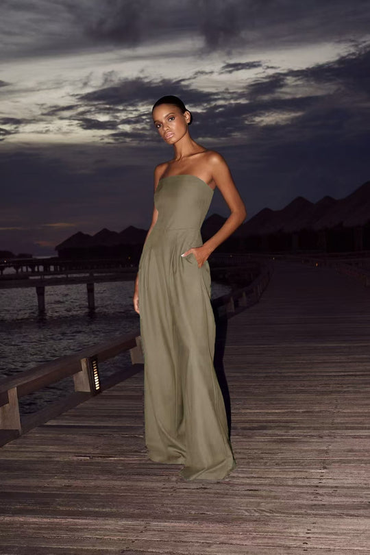Damen trägerloser Jumpsuit mit weitem Bein und seitlichen Taschen EB