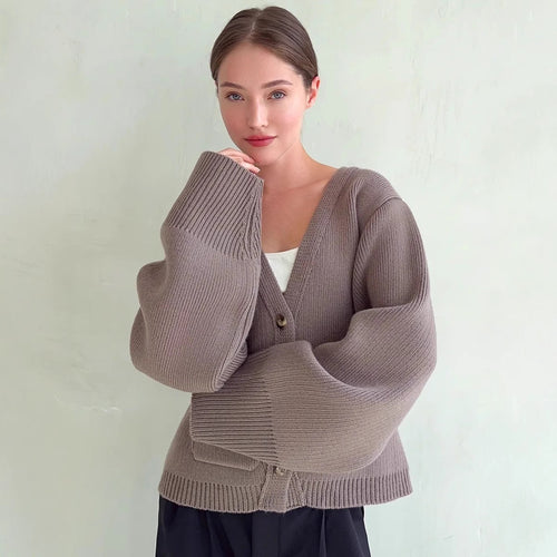 Damen Strickjacke mit weiten Ärmeln und praktischen Taschen EB