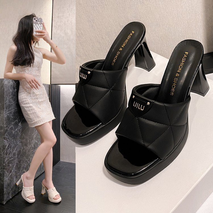 Damen elegante Offene Schuhe mit Blockabsatz und glänzendem Obermaterial EB