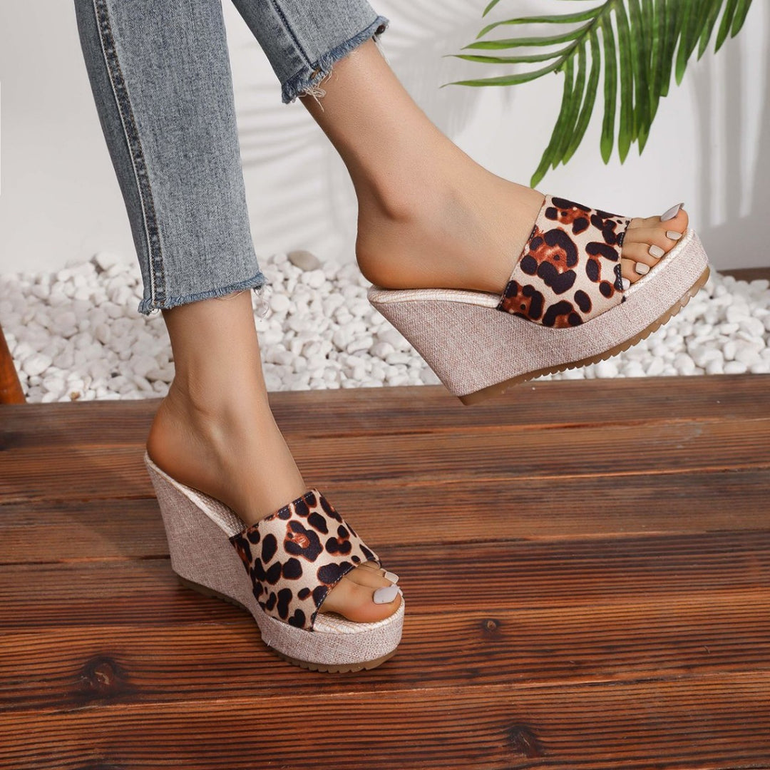 Damen Wedge-Pantoletten mit tierischem Druck und komfortablem Fersenbereich EB