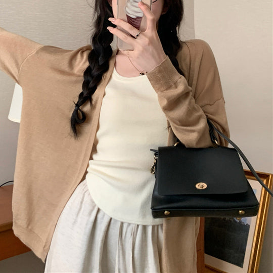Damen lässiger Strickcardigan mit weitem Schnitt und feinen Details EB