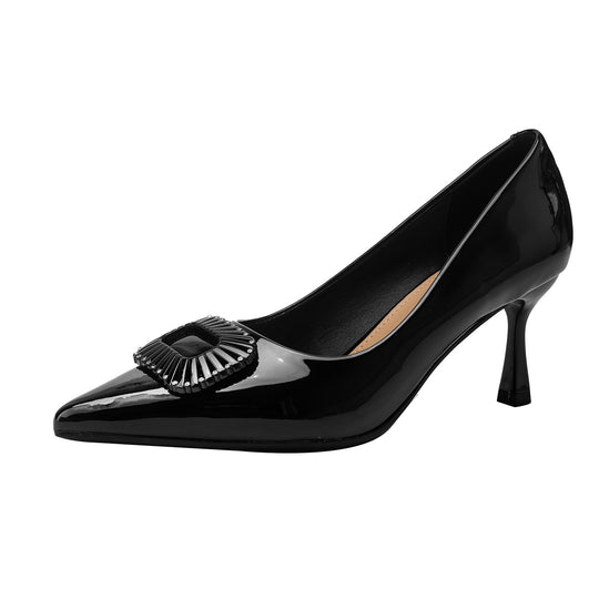 Damen elegante Lackpumps mit auffälliger Schmuckapplikation EB