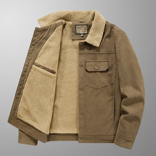 Herren Feincord‑Truckerjacke mit durchgehendem Sherpa‑Innenfutter und aufgesetzter Klappentasche EB