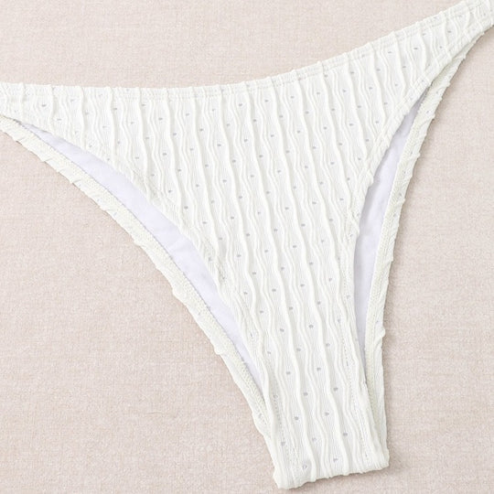Damen Triangel-Bikini mit modischem Wickelrock und eleganten Details EB