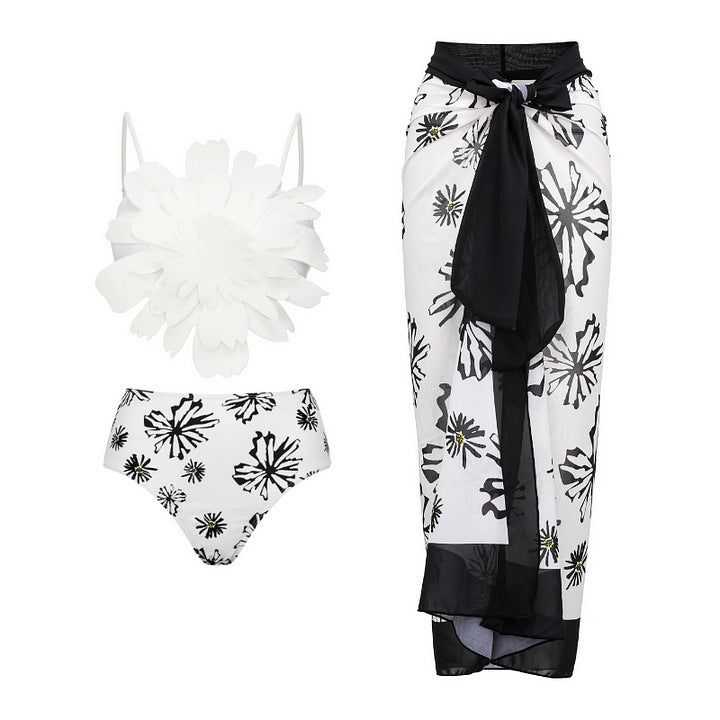 Damen Bikiniset mit besonderem Blumendekor und langem Wickelrock EB