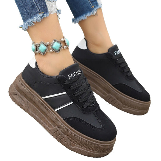 Damen Plattform-Sneaker mit modischem Design und hohem Tragekomfort EB