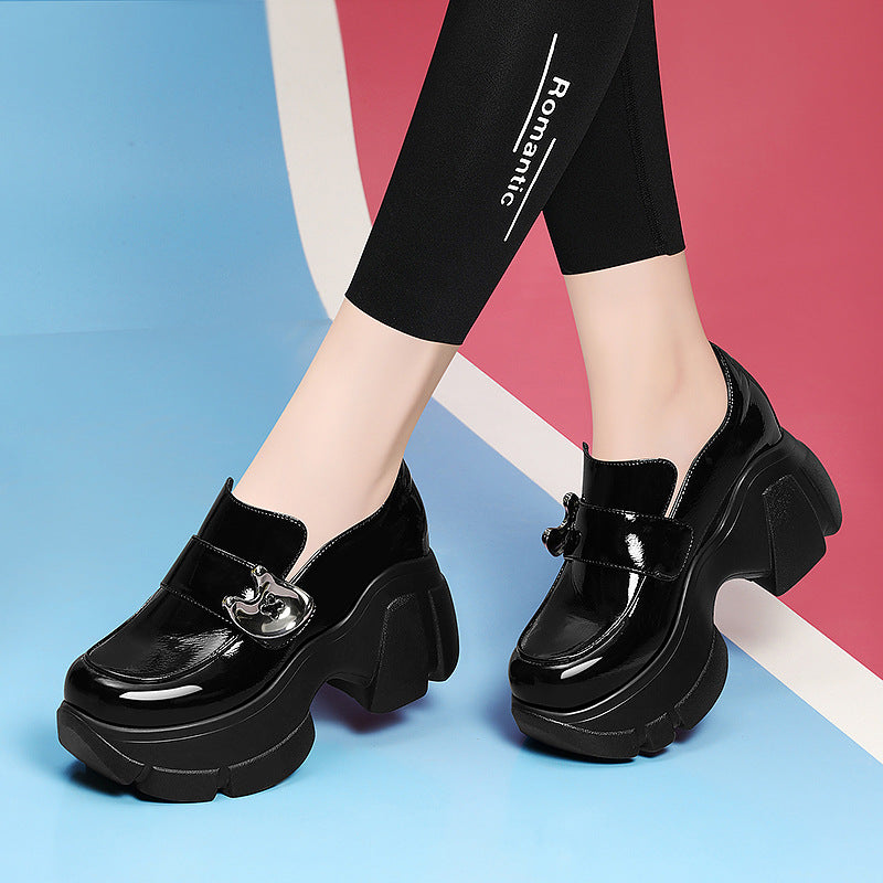 Damen modische Plateau-Schuhe mit einzigartigem Schnallen-Design EB