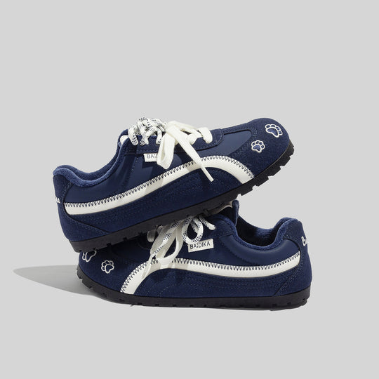 Damen Sportliche Sneaker mit einzigartigem Design und verspielt charmanten Akzenten EB